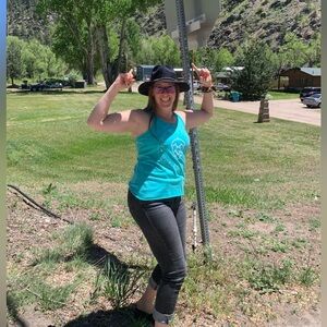 Meet your Posher, Posh